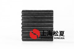 恒壓消防泵用多大硬度的橡膠隔震墊？