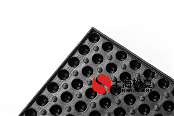 我們?cè)趺礃友b置減震器？